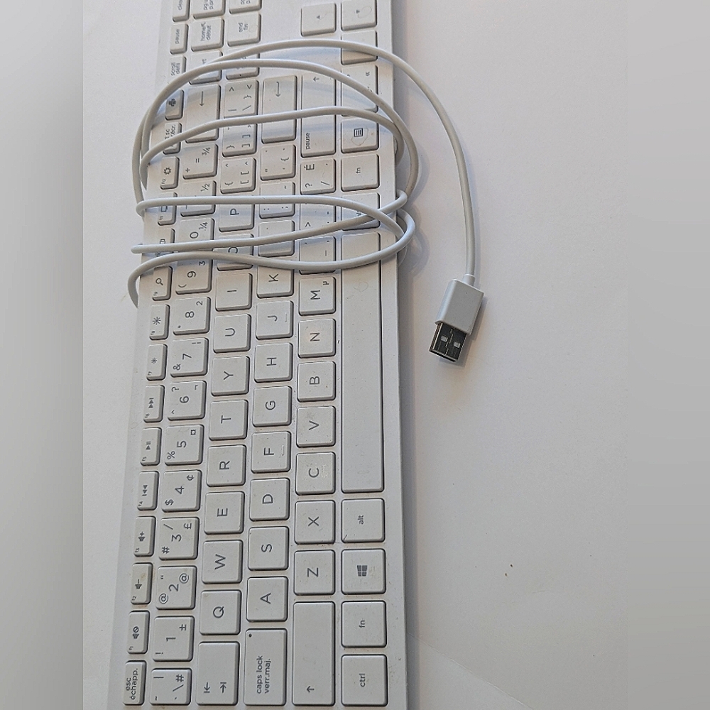 USB Slim Design Dell Keyboard, Sleek Look (3 For $20 SALE)